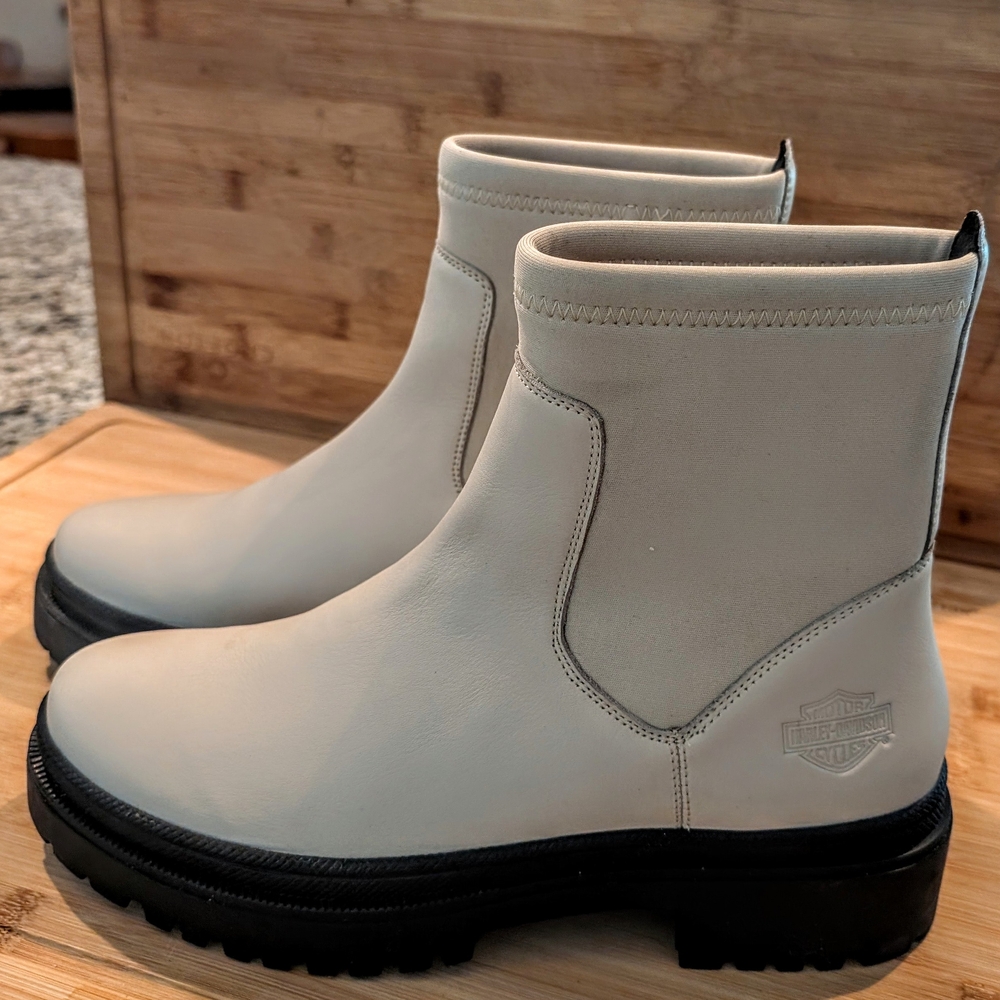 Harley-Davidson Gray Combat Moto Boots with Chunky Sole